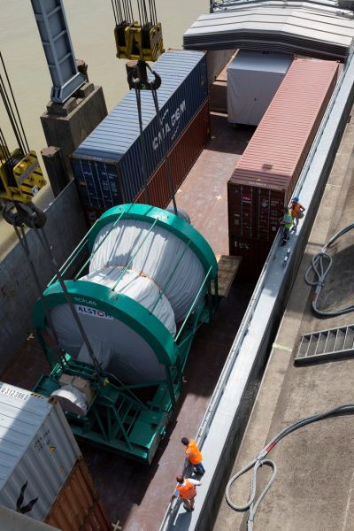 PAS_ZVARDON_7472_TC_sud_colis_lourds-67-1200-600-80.jpg